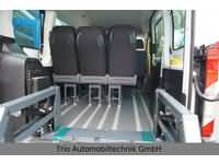 Behindertengerechter Umbau mit elektrischer Rollstuhlbühne